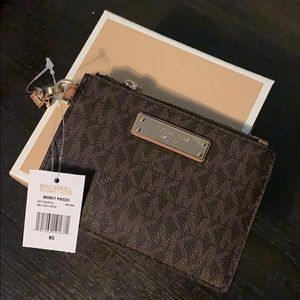 Michael Kors Coin Purse / Wallet Logo